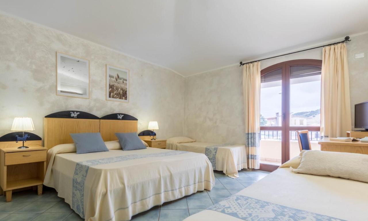 Hotel Villa Del Mare Solanas Solanas  Exterior foto